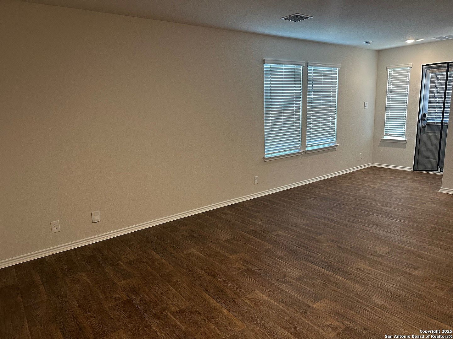 13818 Guffey Cir San Antonio, TX 78254 - Thumbnail 3