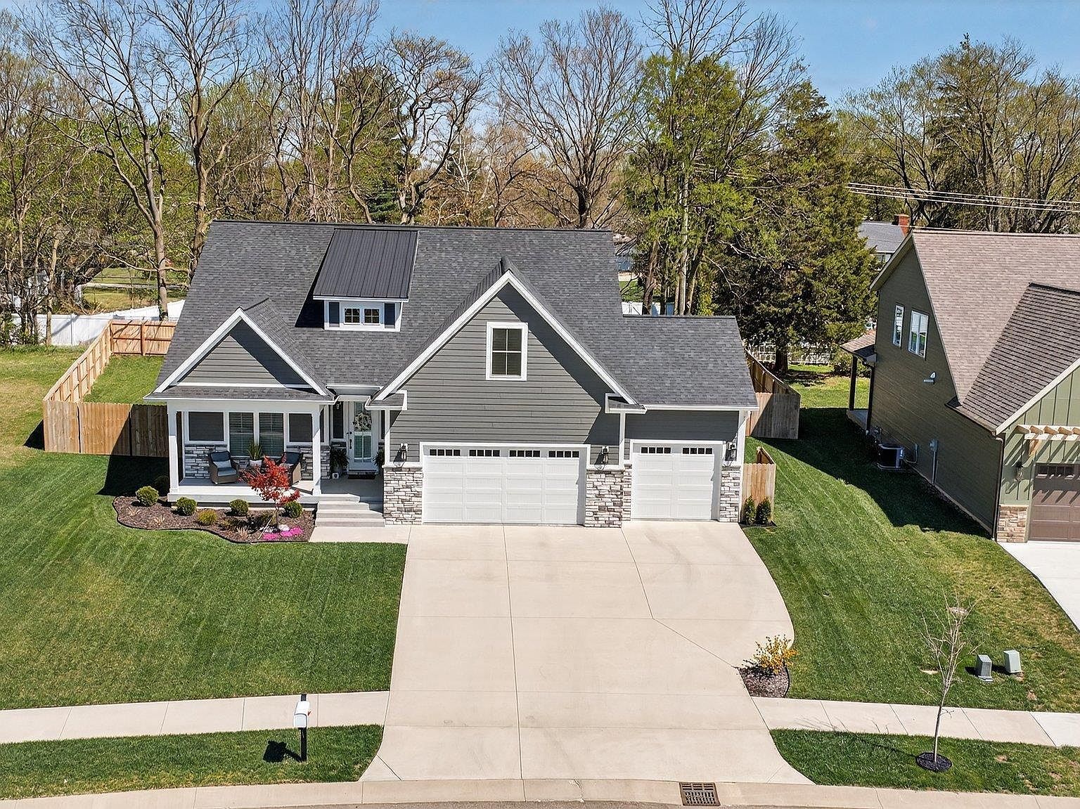 4540 N Triple Crown Dr Bloomington, IN 47404 - Thumbnail 3