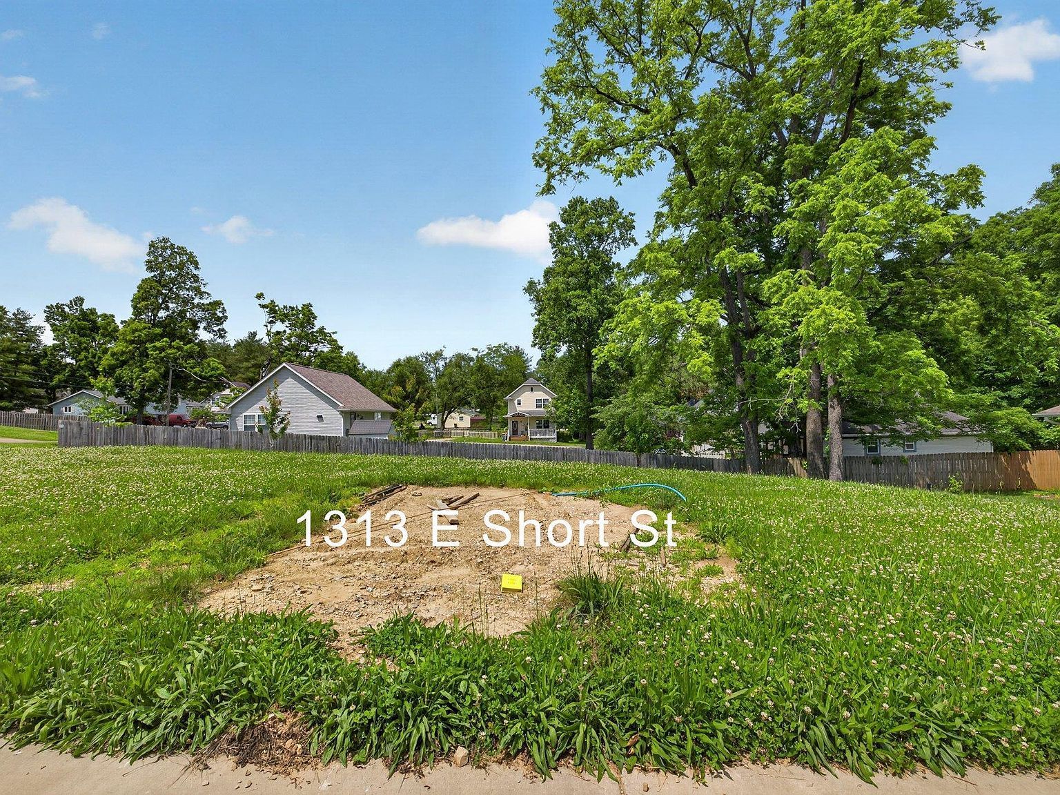 1313 E Short St Bloomington, IN 47401 - Thumbnail 3