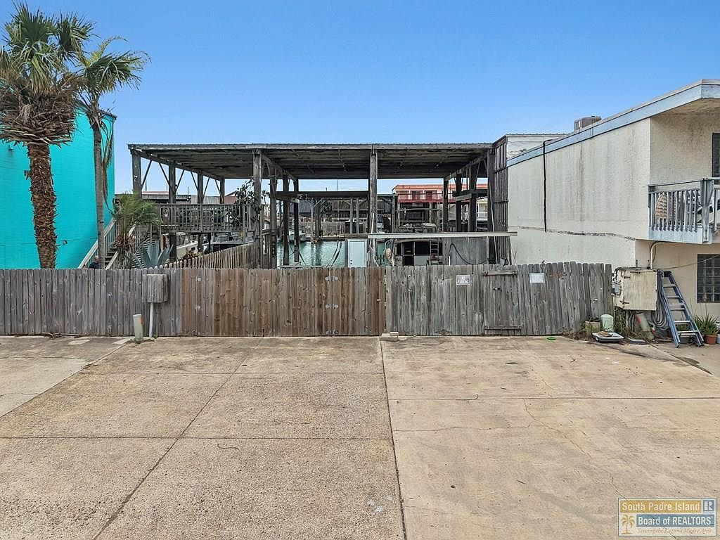 106 Isabella Point Dr Port Isabel, TX 78578 - Thumbnail 3