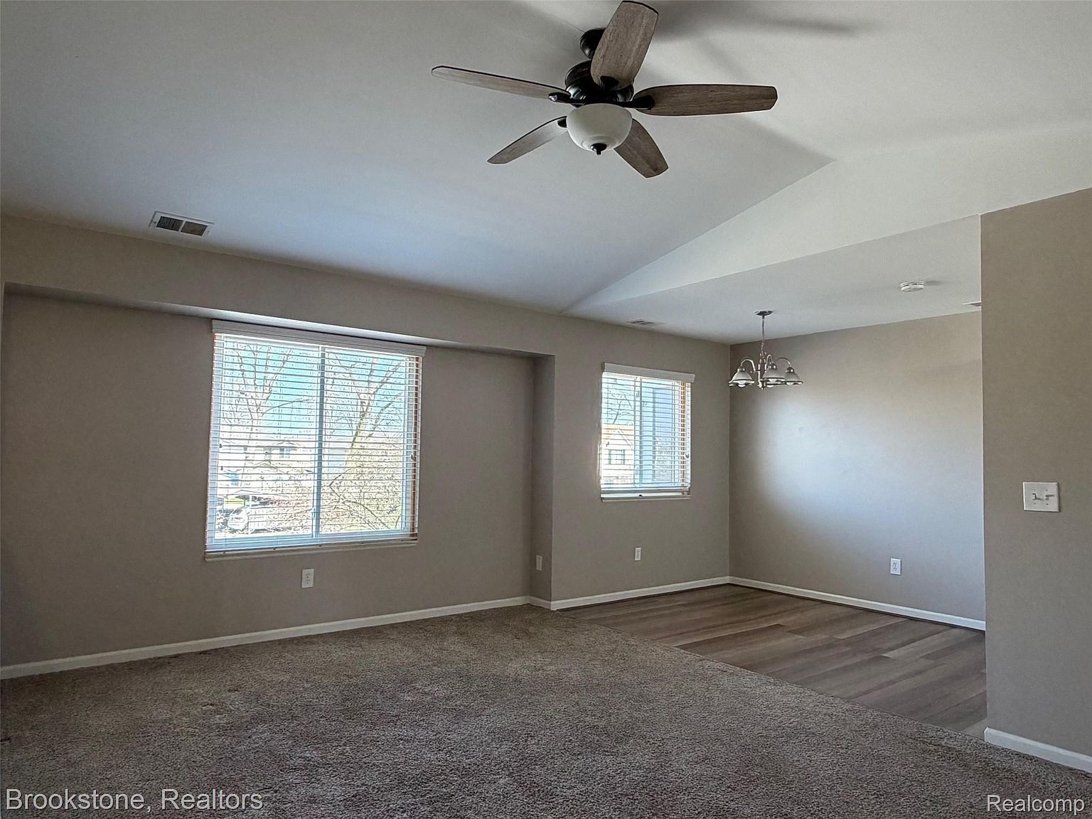 17408 Utica Oaks Ln Roseville, MI 48066 - Thumbnail 3