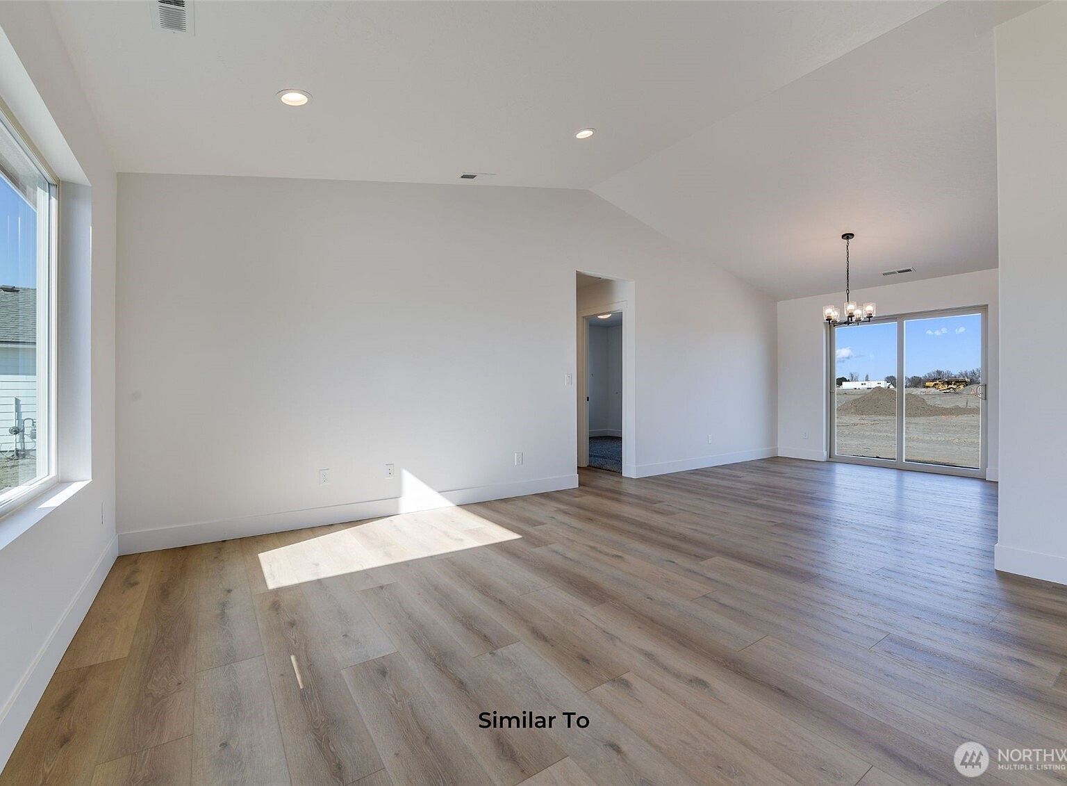 330 N Sandy Loop Moses Lake, WA 98837 - Thumbnail 3