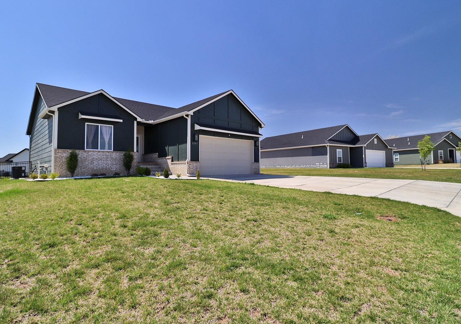 5247 N Cambridge St Wichita, KS 67226 - Thumbnail 3