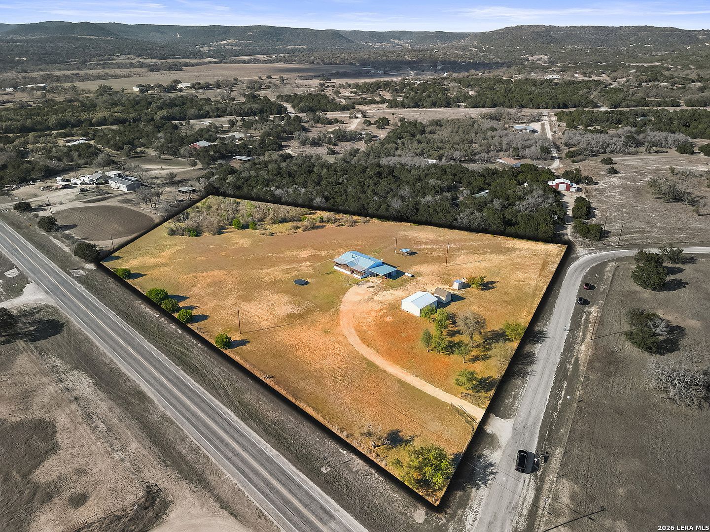 127 Windmill Dr Bandera, TX 78003 - Thumbnail 3