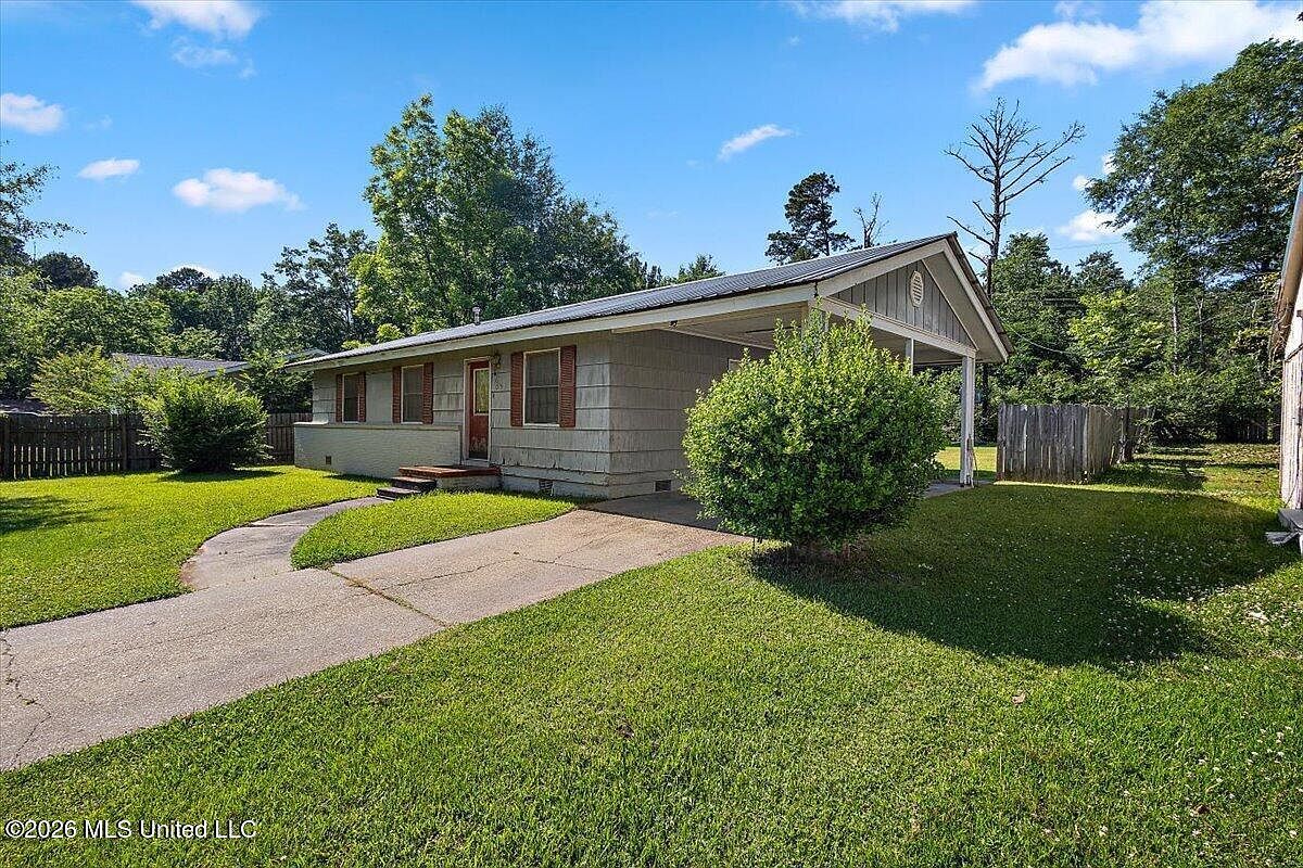 1015 Linden Dr Kosciusko, MS 39090 - Thumbnail 3