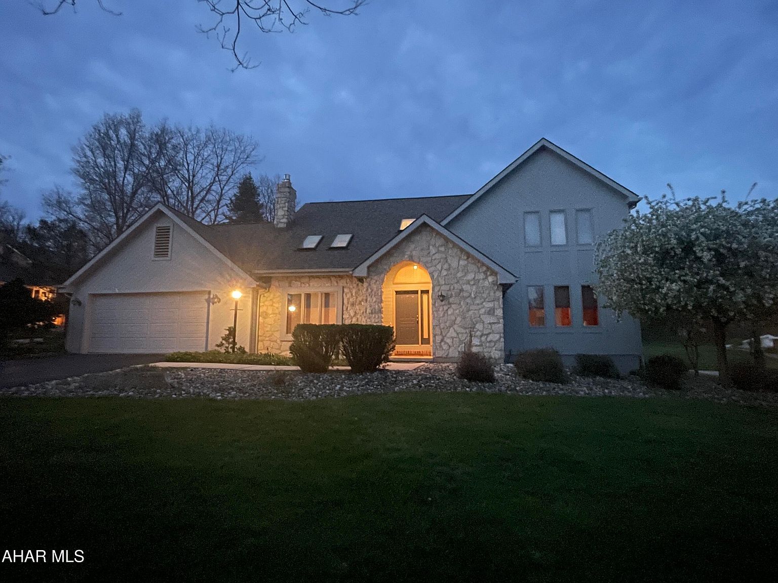 174 Sylvan Oakes Dr Hollidaysburg, PA 16648 - Thumbnail 3