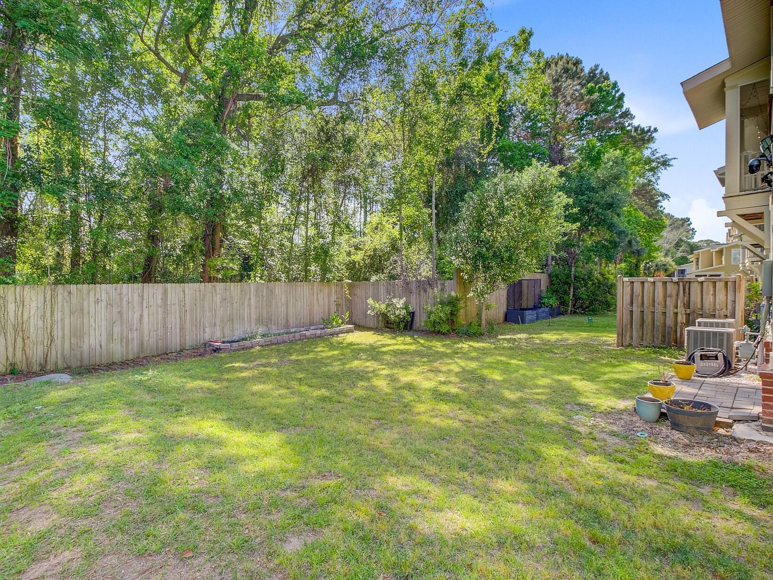 1215 Dingle Rd Mount Pleasant, SC 29466 - Thumbnail 3