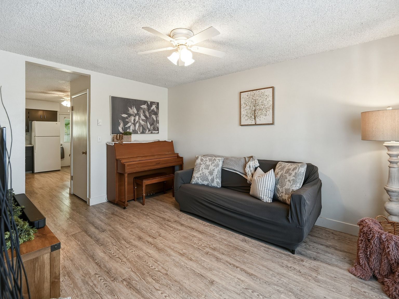 328 E 100 N APT 3 Hyrum, UT 84319 - Thumbnail 3