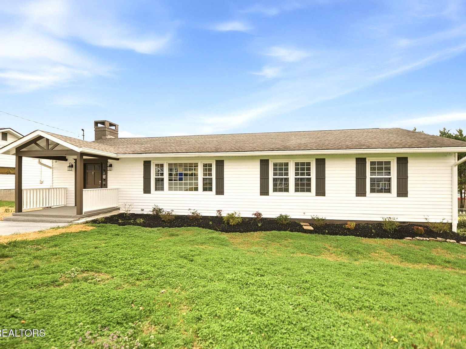 418 Highland Dr Clinton, TN 37716 - Thumbnail 3