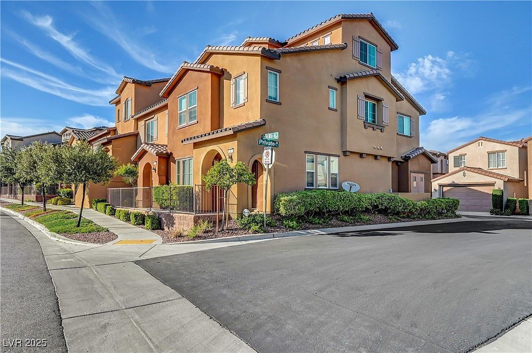 11420 Ogden Mills Dr Unit 101 Las Vegas, NV 89135 - Thumbnail 3