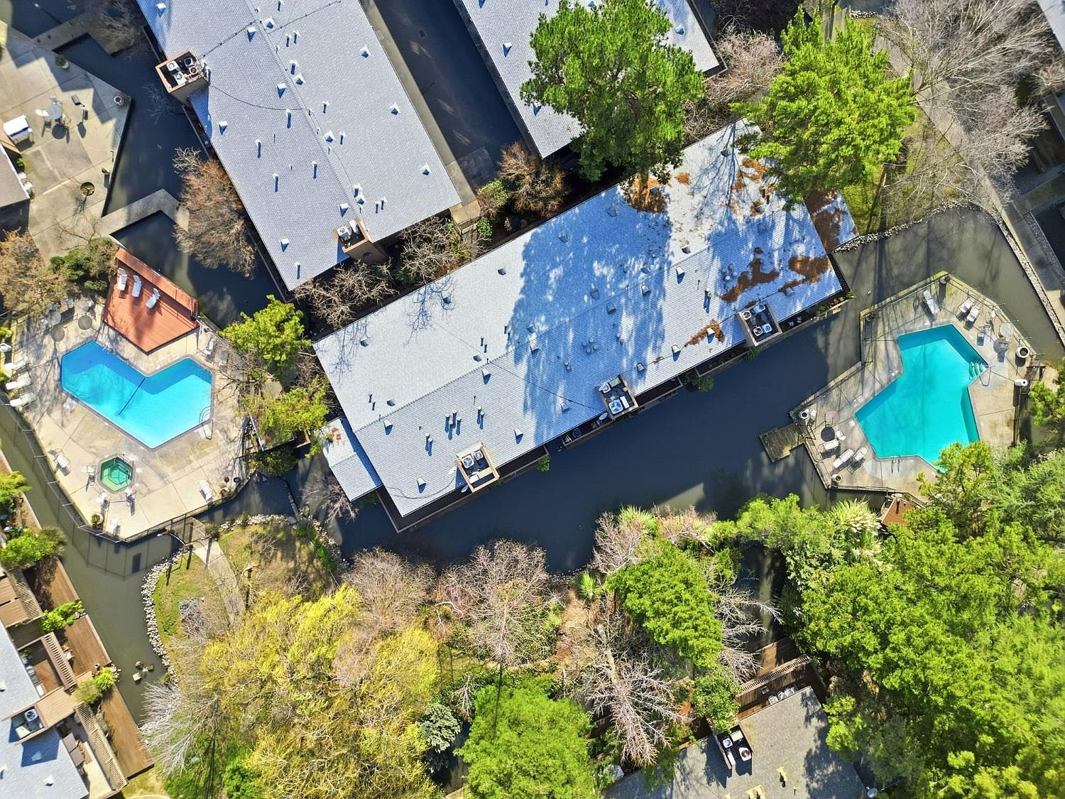 2482 Larkspur Ln APT 181 Sacramento, CA 95825 - Thumbnail 3