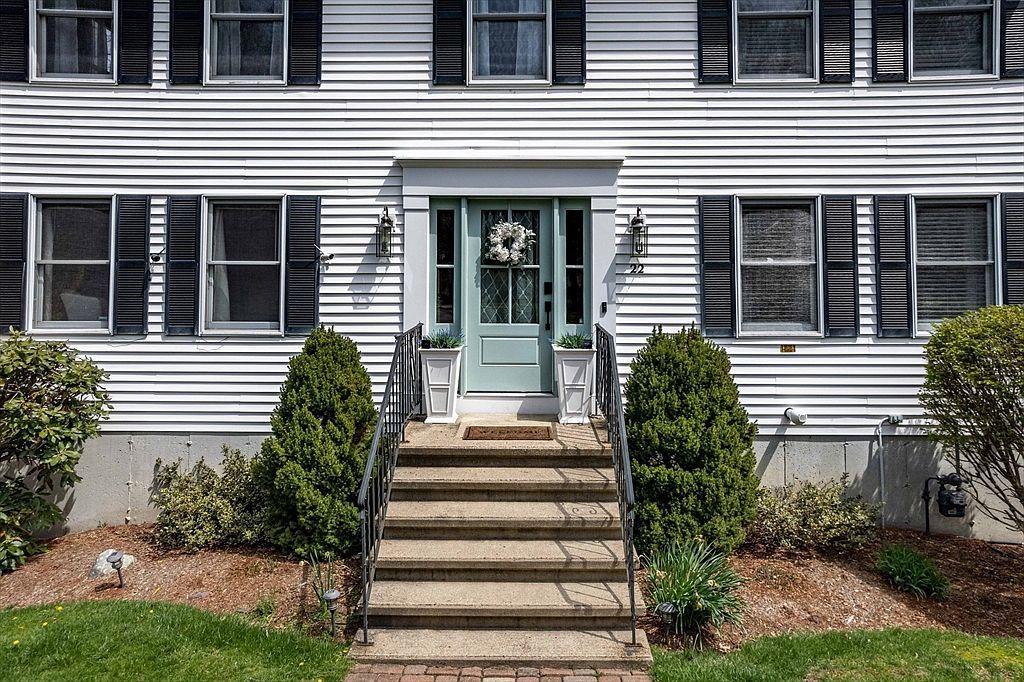 22 Dogwood Ln Medway, MA 02053 - Thumbnail 3