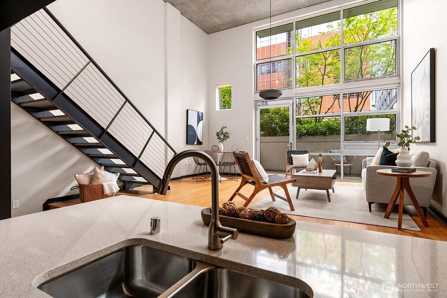 401 9th Ave N APT 112 Seattle, WA 98109 - Thumbnail 3