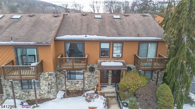 16G Brookside Hts #16G Wanaque, NJ 07465 - Thumbnail 3