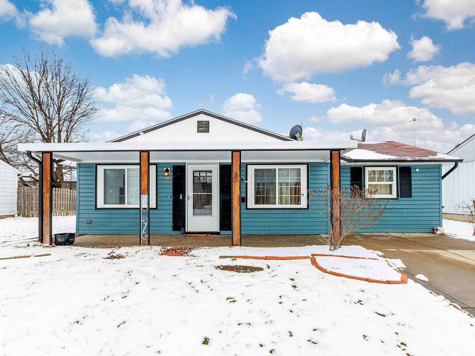 395 Amesbury Dr Columbus, OH 43230 - Thumbnail 3