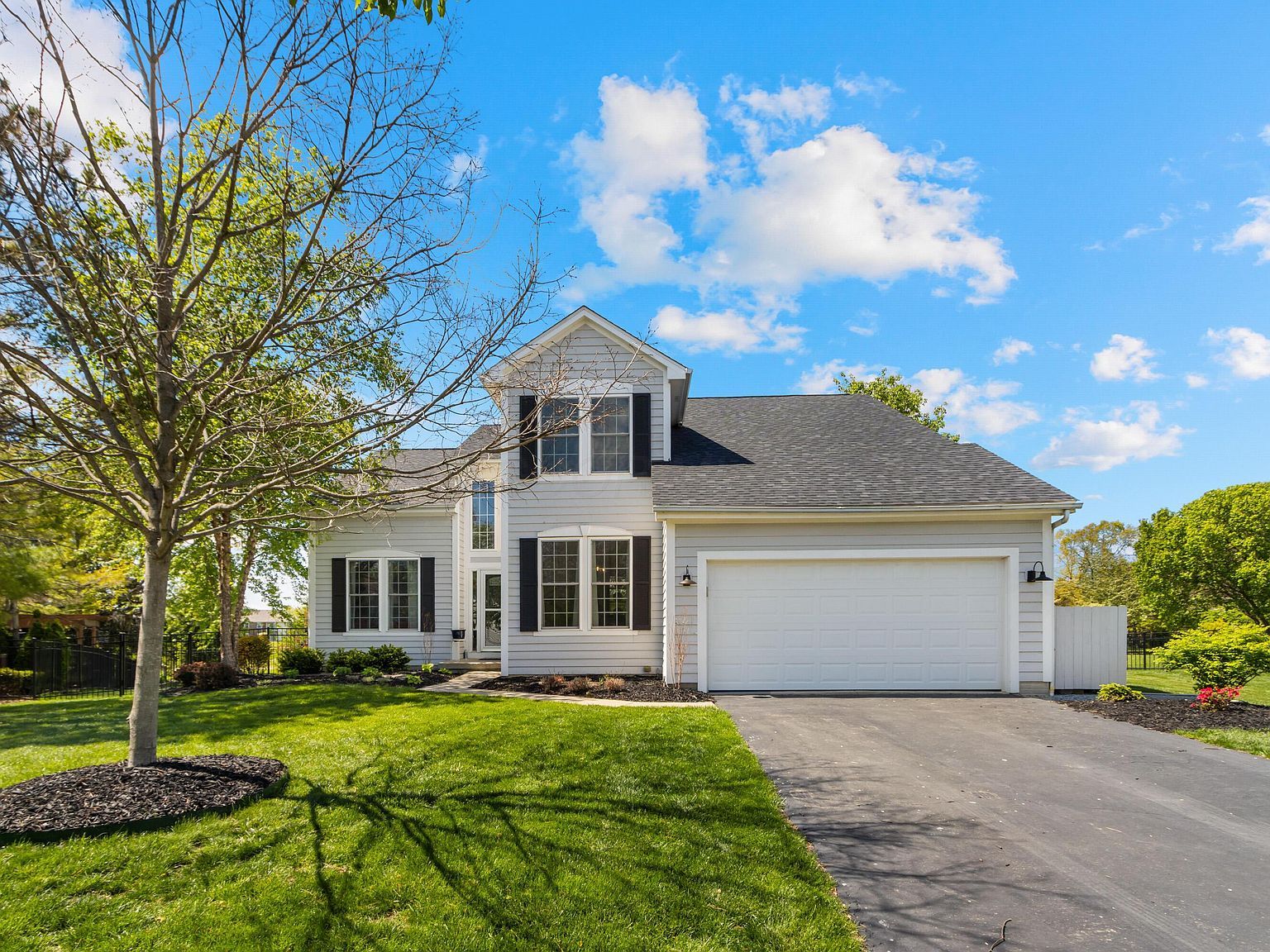 6082 Manshire Ct Galloway, OH 43119 - Thumbnail 3