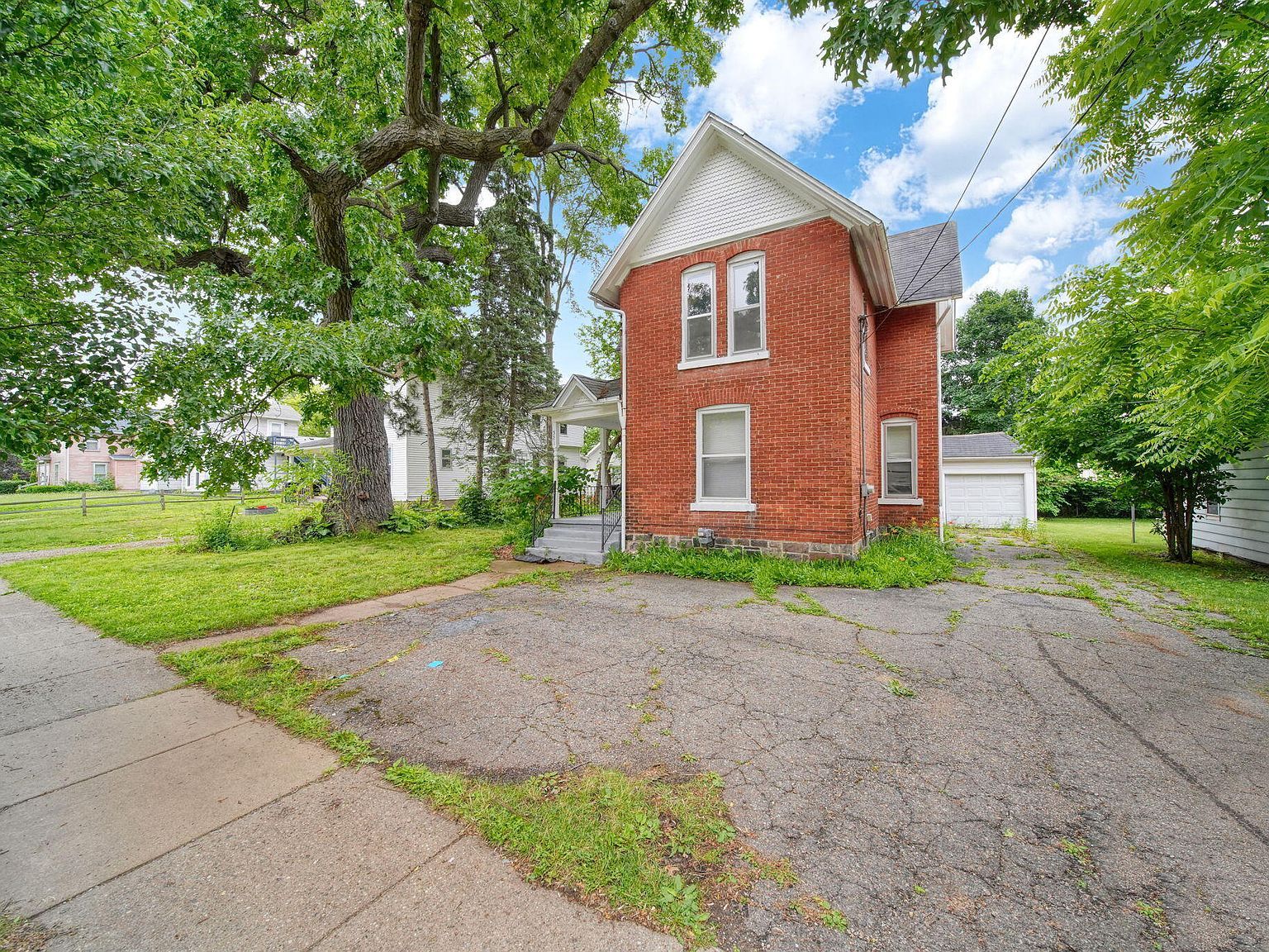 521 W Ganson St Jackson, MI 49201 - Thumbnail 3