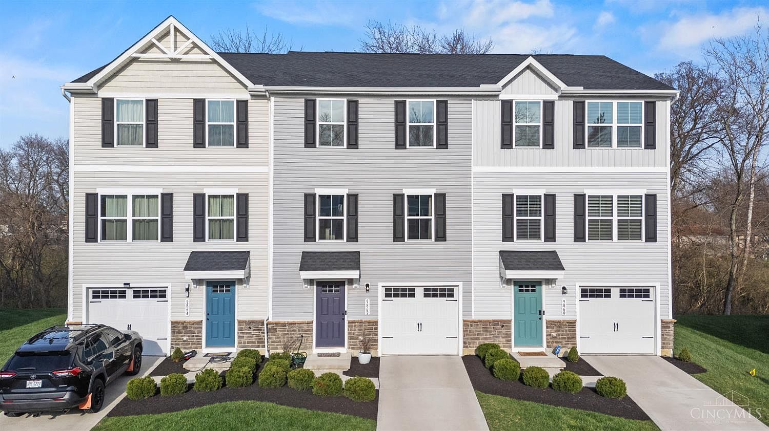 9862 Dunlap Dr Cincinnati, OH 45251 - Thumbnail 3