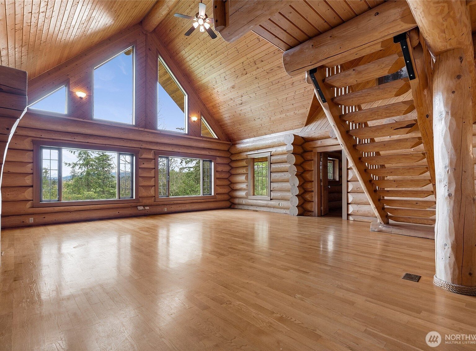 42323 22nd Ave E Eatonville, WA 98328 - Thumbnail 3