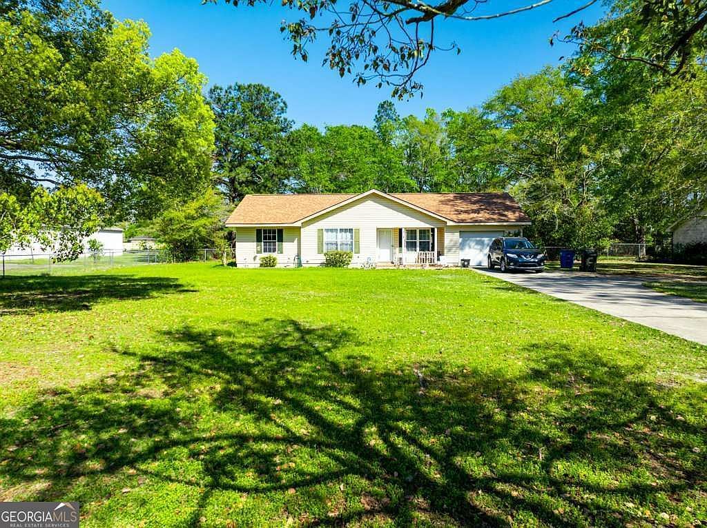 2218 Riverside Ave Waycross, GA 31501 - Thumbnail 3