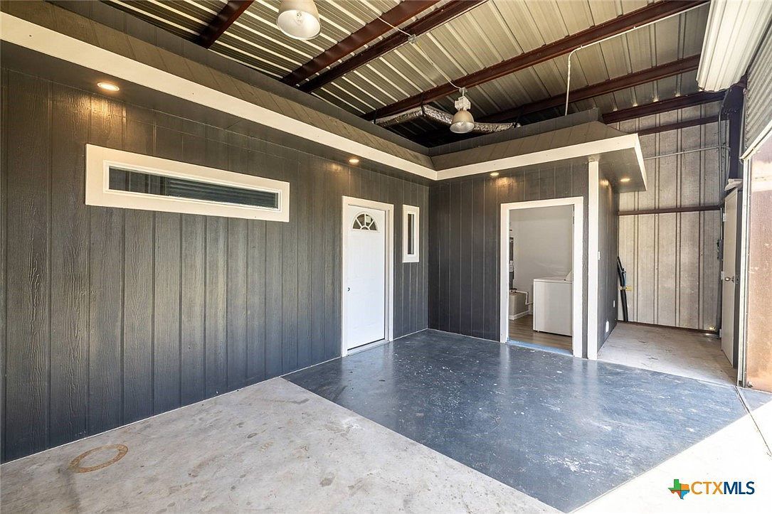 304 E 9th St Nordheim, TX 78141 - Thumbnail 3