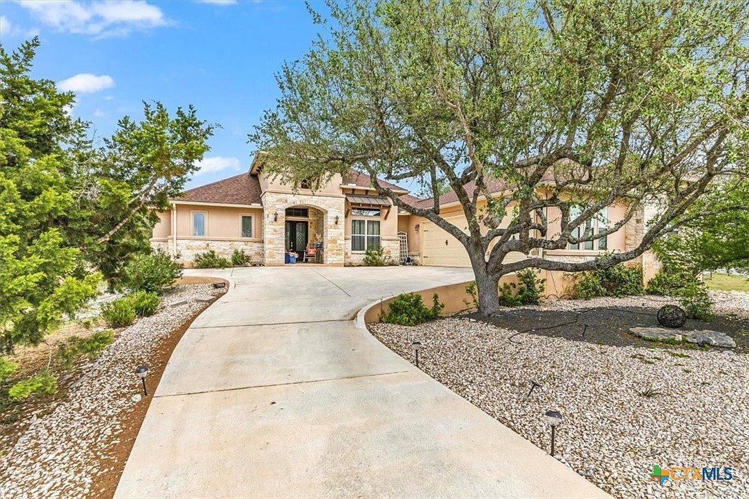 1930 Rothschild New Braunfels, TX 78132 - Thumbnail 3