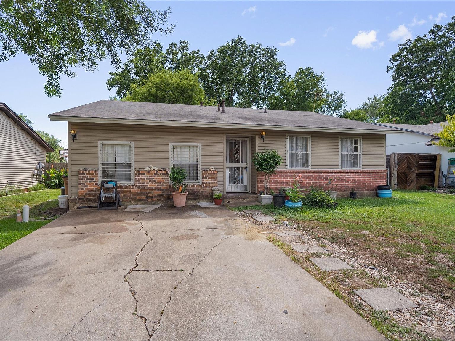 5507 Burgundy Dr Austin, TX 78724 - Thumbnail 3