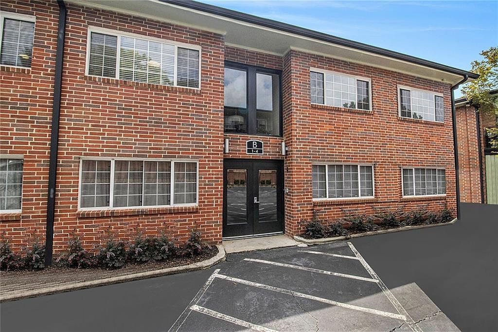 1705 Monroe Dr NE APT B4 Atlanta, GA 30324 - Thumbnail 3