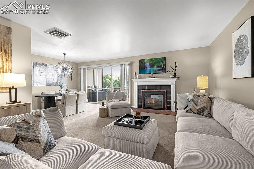 777 Saturn Dr Unit 301 Colorado Springs, CO 80905 - Thumbnail 3