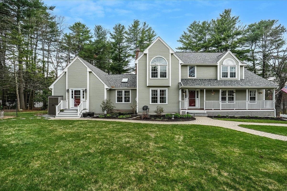 137 Peele Rd Nashua, NH 03062 - Thumbnail 3