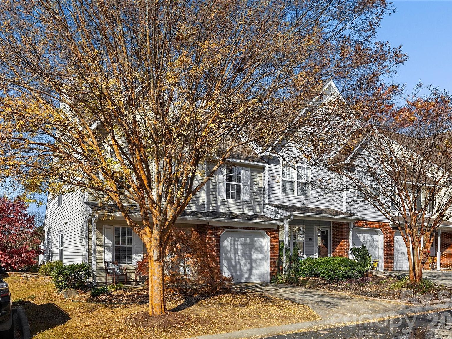 809 Rock Lake Gln Fort Mill, SC 29715 - Thumbnail 3