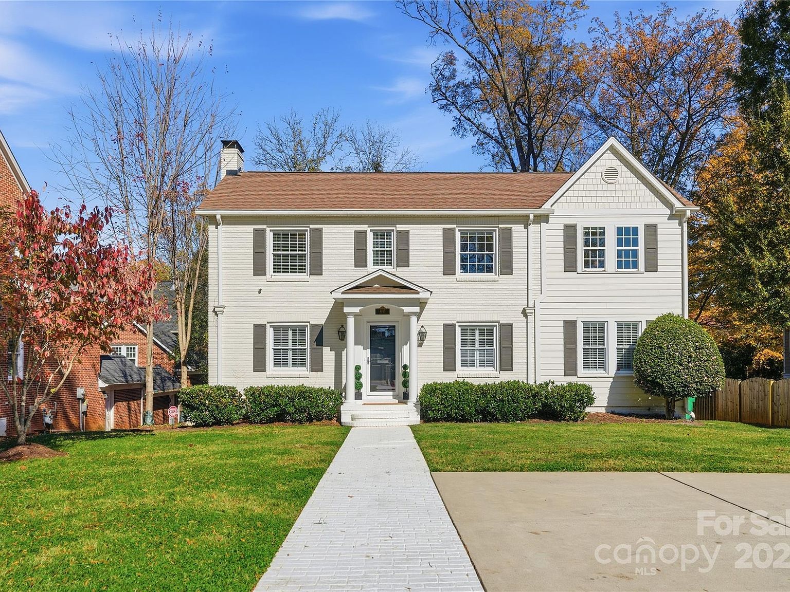 1305 Lilac Rd Charlotte, NC 28209 - Thumbnail 3