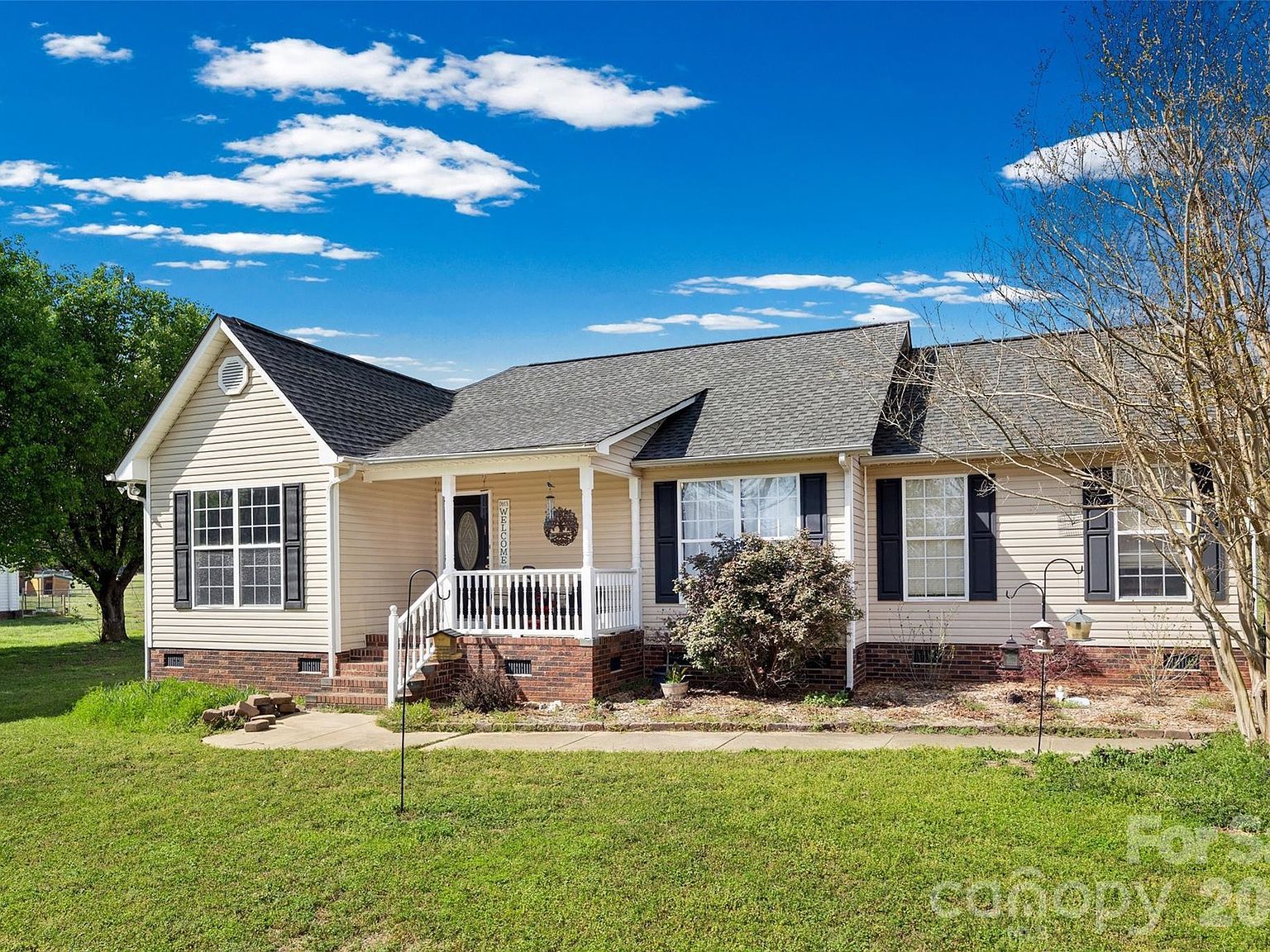 1570 Springlake Rd York, SC 29745 - Thumbnail 3