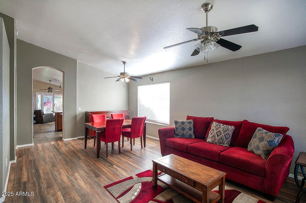 741 S Silverbrush Dr Chandler, AZ 85226 - Thumbnail 3