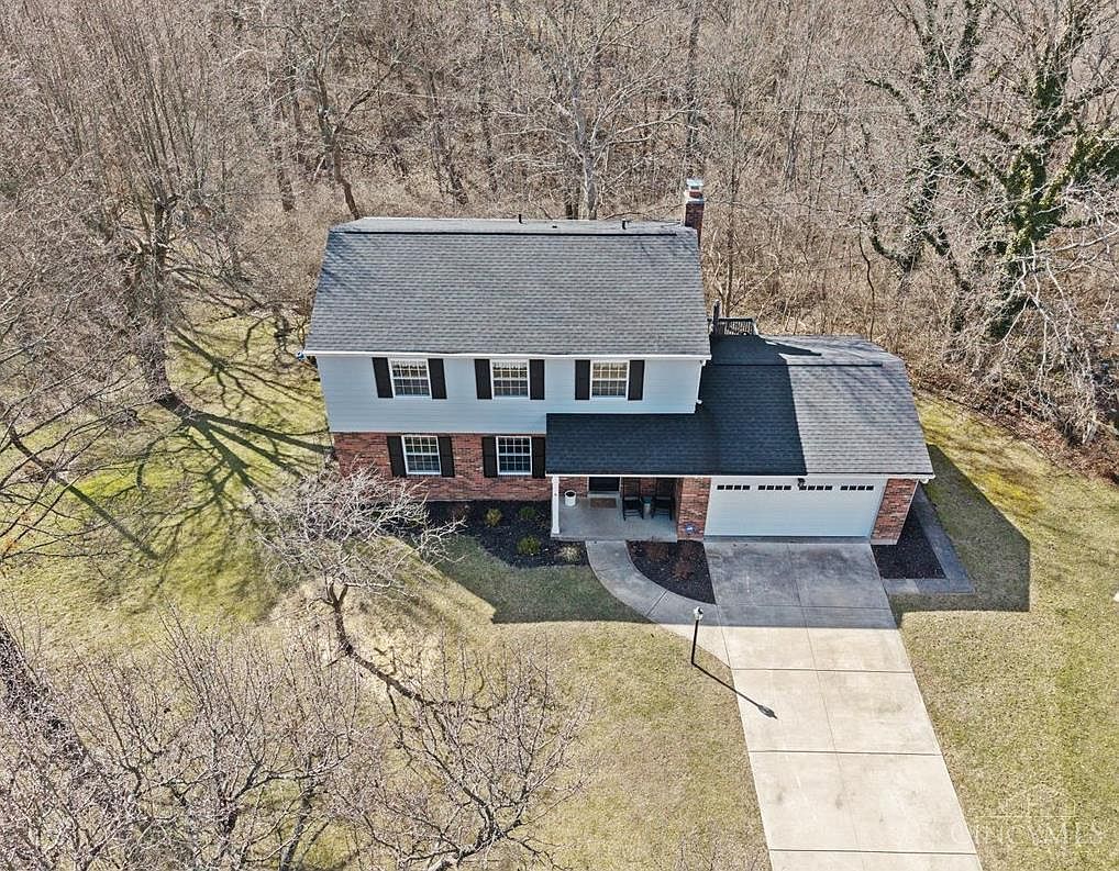 8175 Timbercreek Dr Cincinnati, OH 45244 - Thumbnail 3