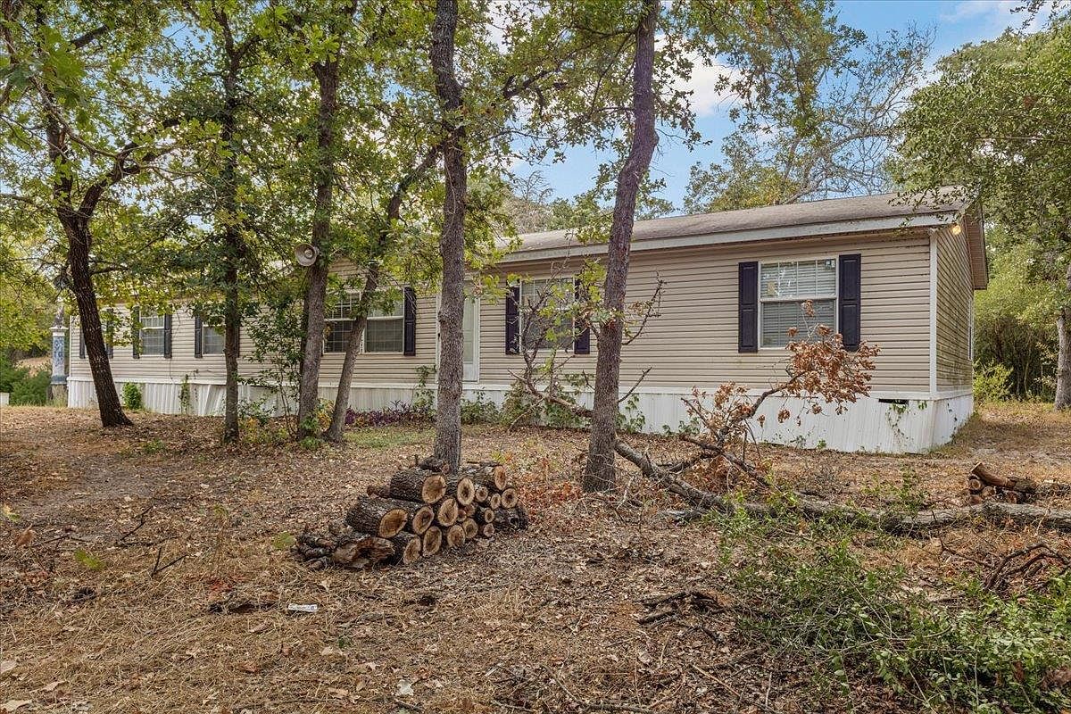 120 Twin Oaks Rd Elgin, TX 78621 - Thumbnail 3