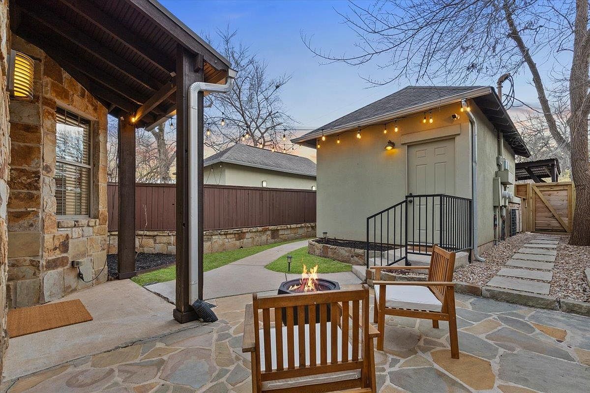 512 Sunny Ln #A Austin, TX 78704 - Thumbnail 3