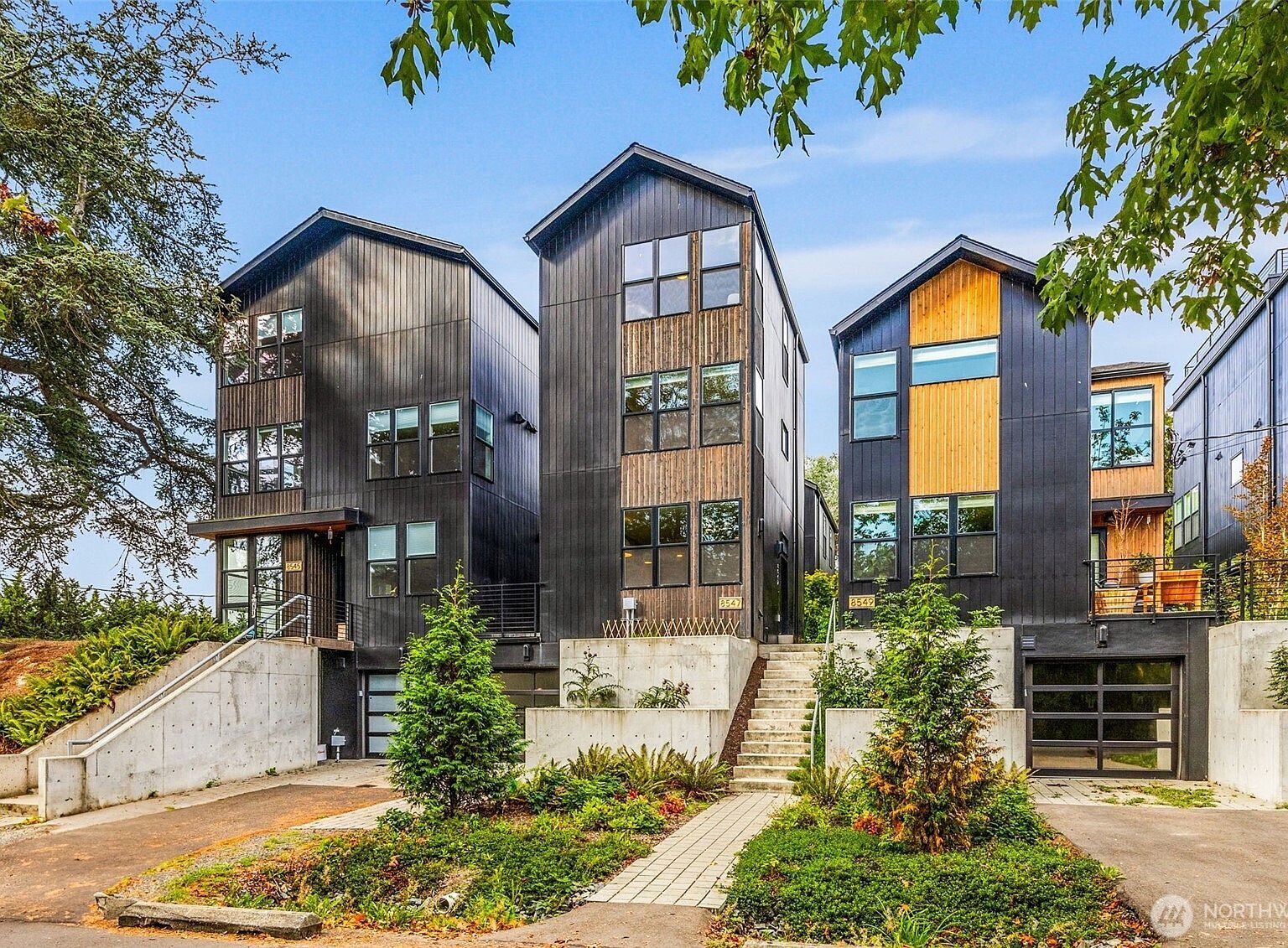 8547 Evanston Ave N Seattle, WA 98103 - Thumbnail 3