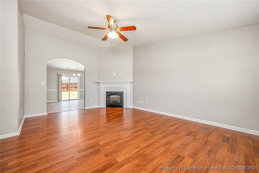 1208 Piper Ct Hope Mills, NC 28348 - Thumbnail 3