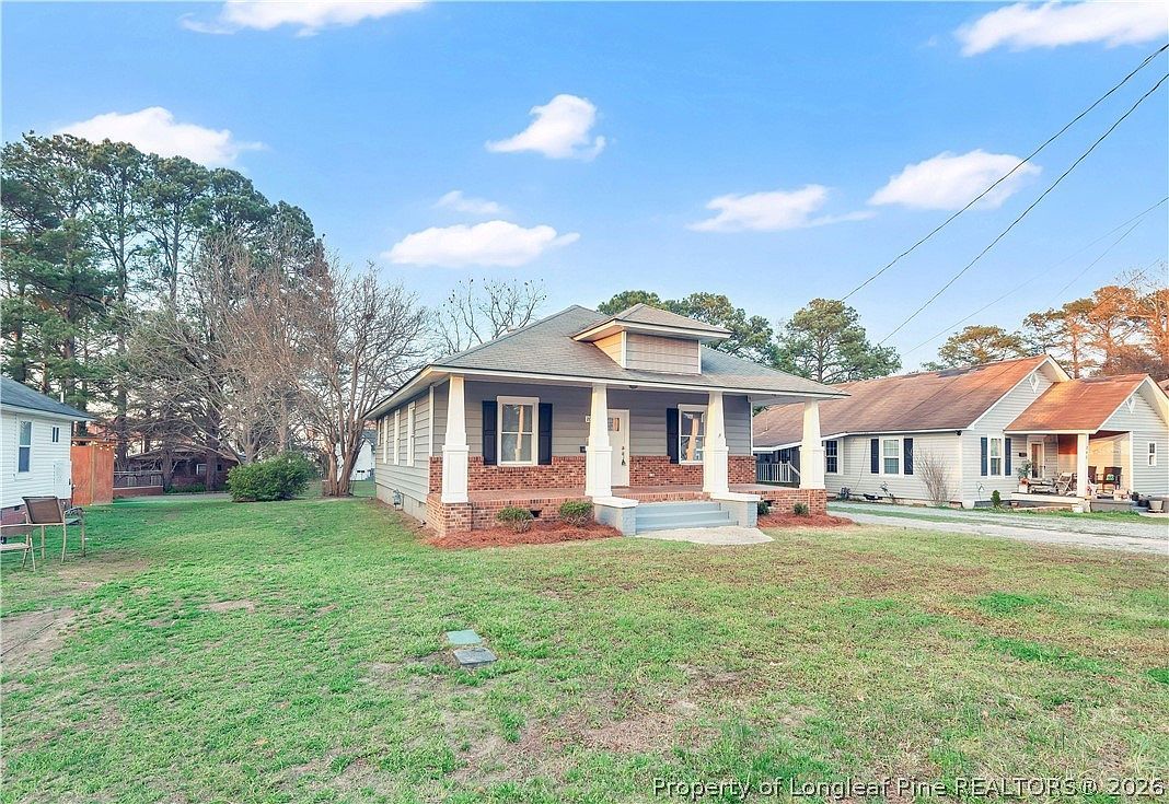 204 W E St Erwin, NC 28339 - Thumbnail 3