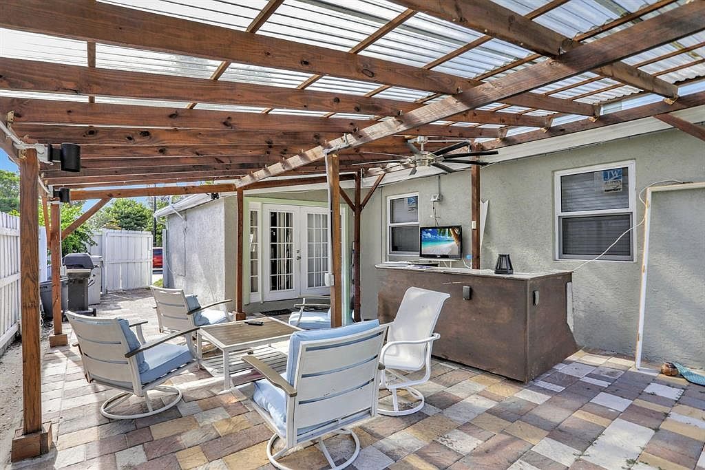 5332 NE 15th Ave Pompano Beach, FL 33064 - Thumbnail 3