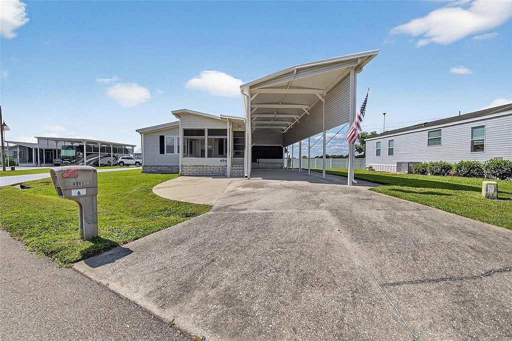 4945 Shore Line Dr Polk City, FL 33868 - Thumbnail 3