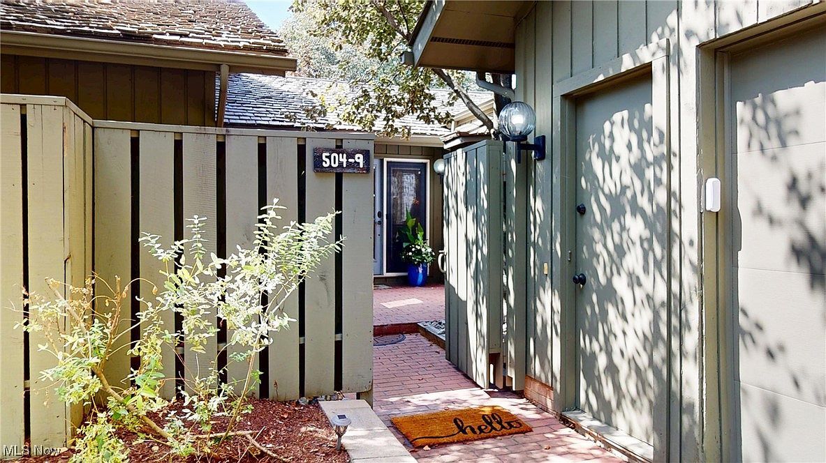 504-9 Concord Downs Cir Aurora, OH 44202 - Thumbnail 3