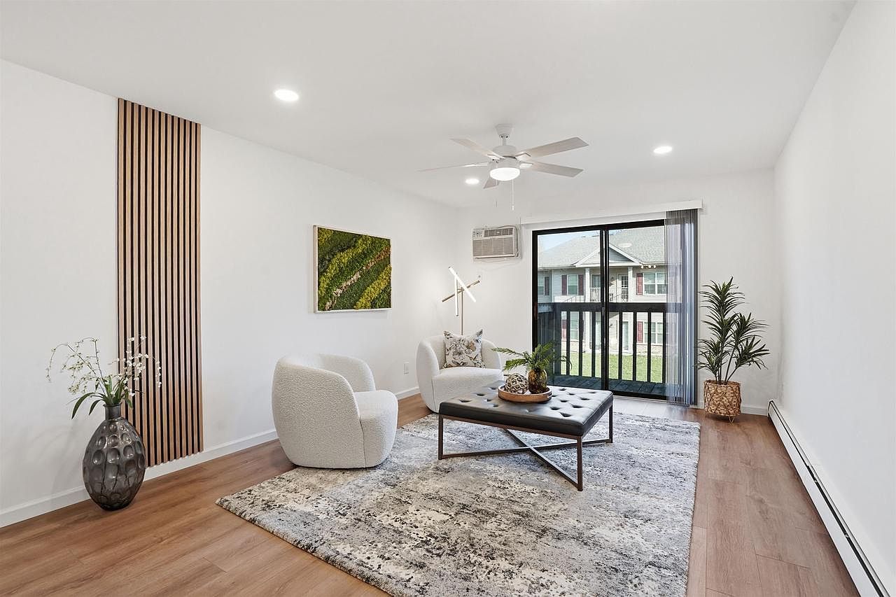 1509 Martin St APT 2 Madison, WI 53713 - Thumbnail 3