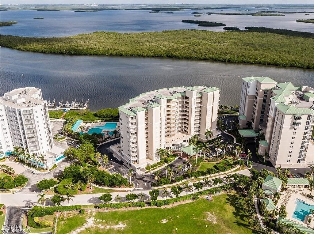 4187 Bay Beach Ln #B28 Fort Myers Beach, FL 33931 - Thumbnail 3