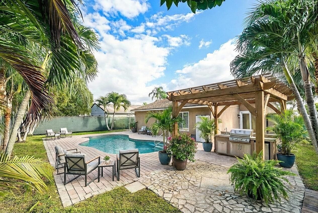 8411 Garden Gate Pl Boca Raton, FL 33433 - Thumbnail 3