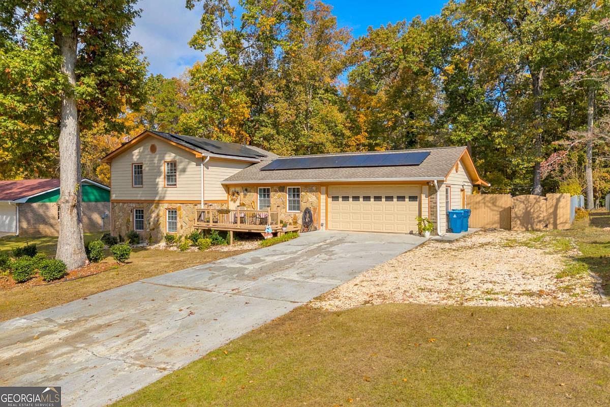 1023 Hickory Nut Ln Lawrenceville, GA 30043 - Thumbnail 3