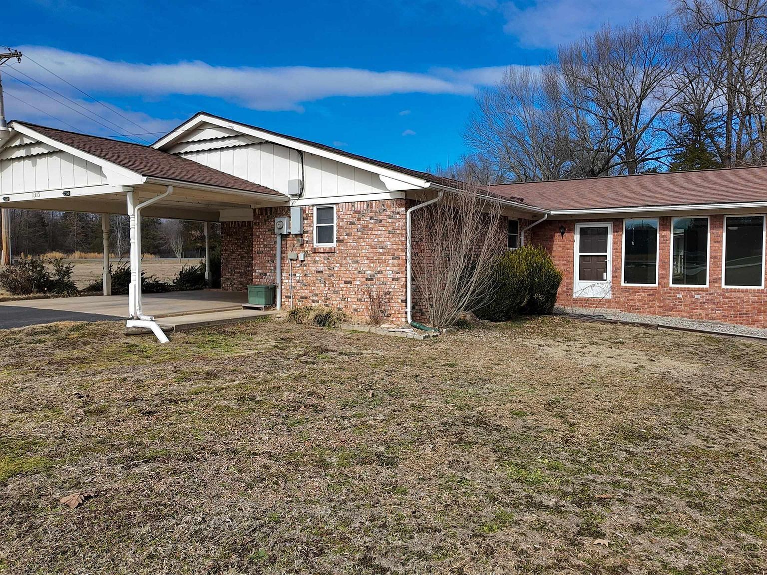 1315 S Crawford St Clarksville, AR 72830 - Thumbnail 3