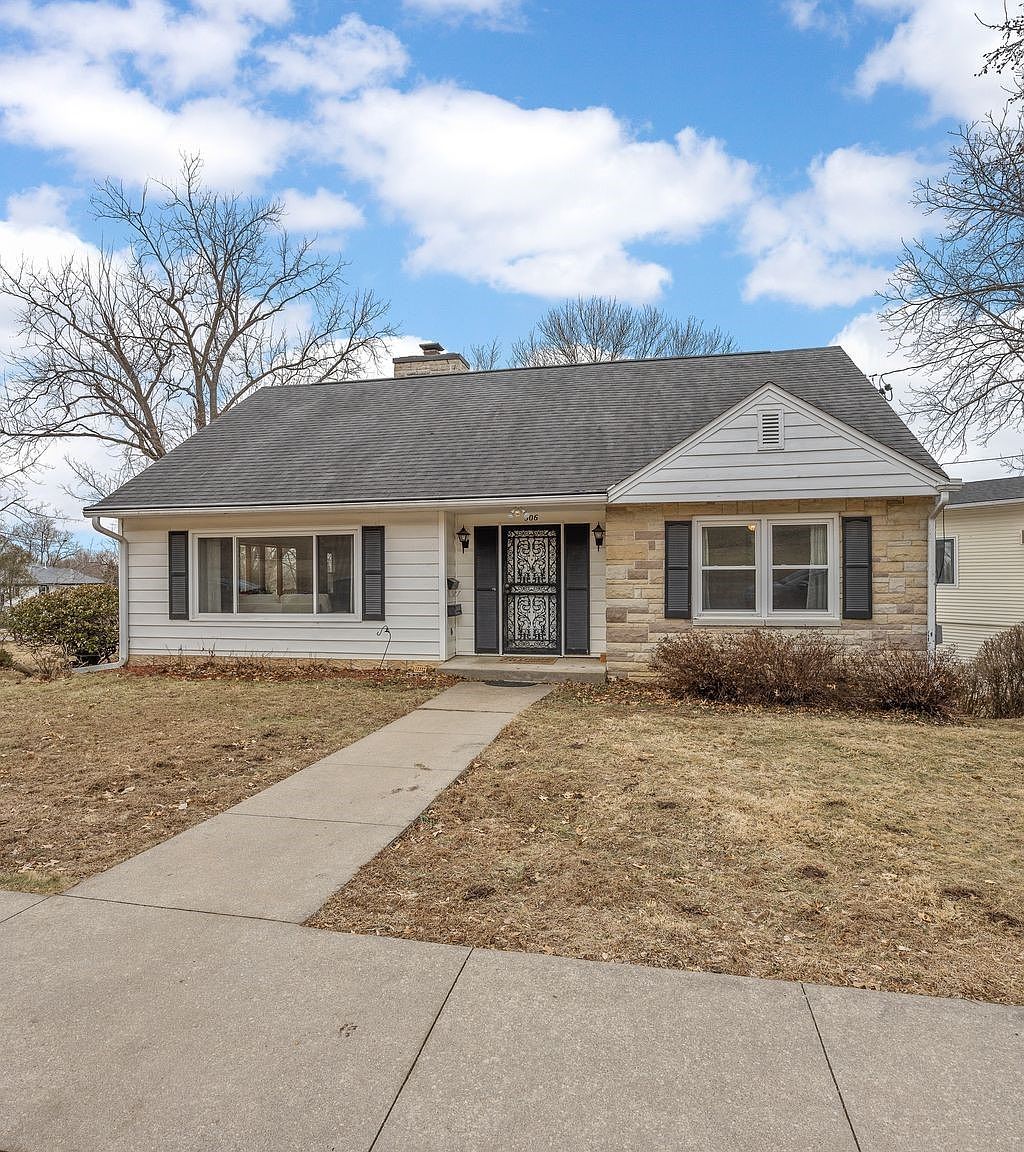 506 College Blvd SW Mount Vernon, IA 52314 - Thumbnail 3