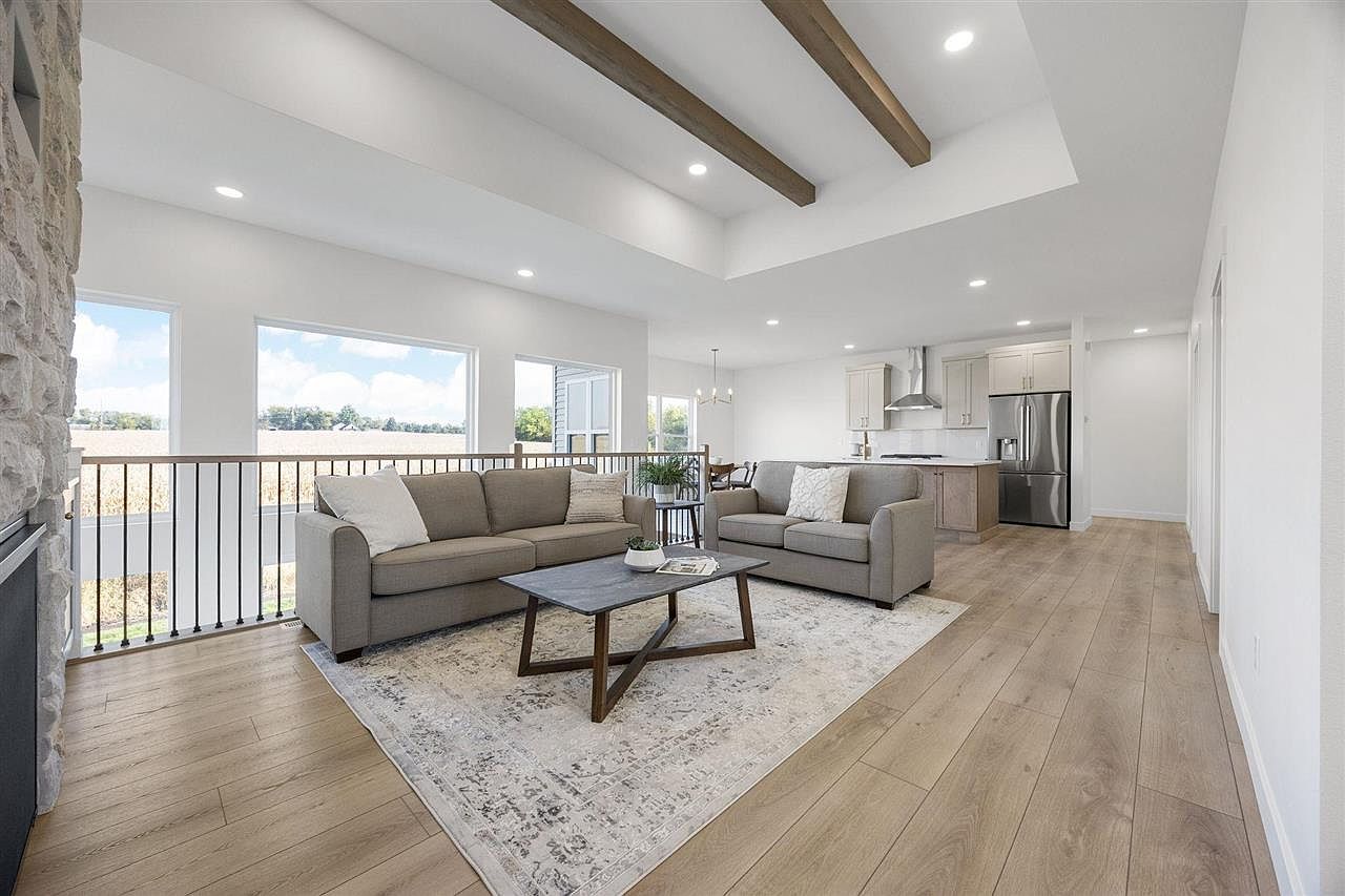 1525 3rd St SW Mount Vernon, IA 52314 - Thumbnail 3